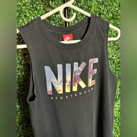 Women’s Nike Sportwear Workout Tank Top - Picture 2 of 8